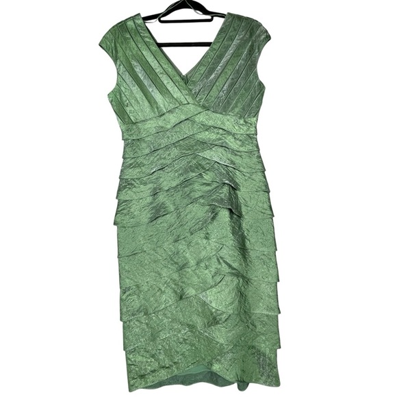 Adrianna Papell Occasions Shimmering Tiered Ruffled Cocktail Formal Dress - Sz 6 - Picture 1 of 15